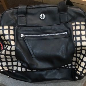 LuLuLemon Sweat and Go Shoulder Bag